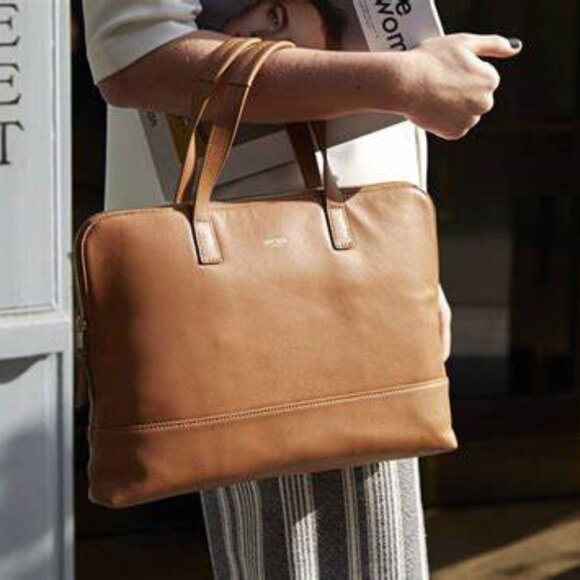 Knomo Reeves Leather Slim Laptop Bag - Picture 1 of 5